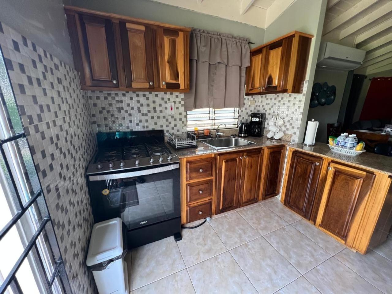 Reddie Vacation Homes Windsor  Dış mekan fotoğraf